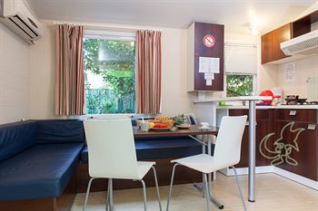 Best Holiday Hotel Grimaud Buitenkant foto