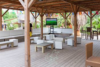 Best Holiday Hotel Grimaud Buitenkant foto