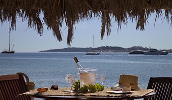 Best Holiday Hotel Grimaud Buitenkant foto